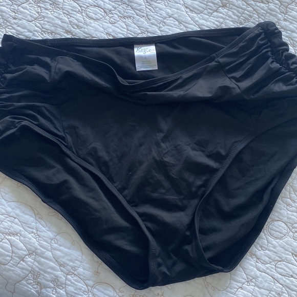 Captiva size 16 tankini set, top adjustable straps,Kona Sol bottom XL, 2 pieces! - Picture 9 of 9